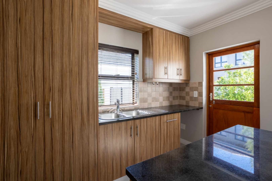 To Let 3 Bedroom Property for Rent in Val De Vie Estate Western Cape